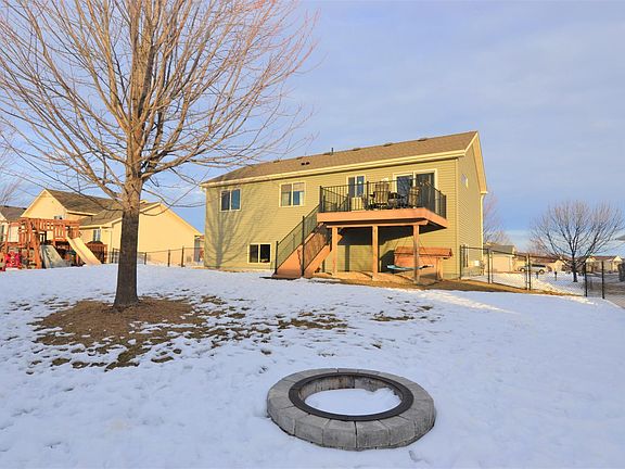 2nd image of 509 5th Ave NE