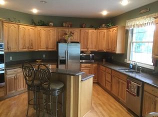 43 Deerfield Ln, Metropolis, IL 62960