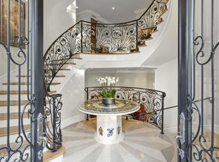 2112 Trentham Rd, Thousand Oaks, CA 91361