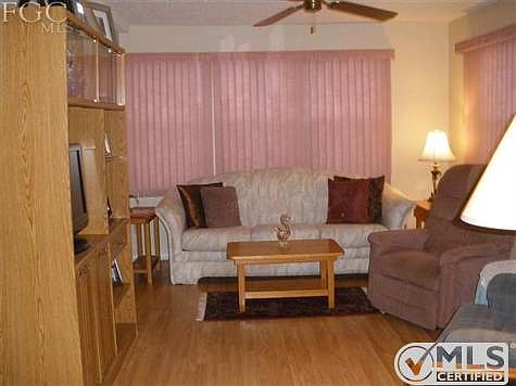 3rd image of 4711 Bayberry Way W