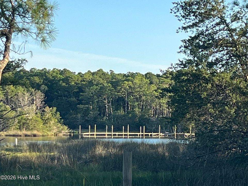 1st image of 555 Upper Neck Road