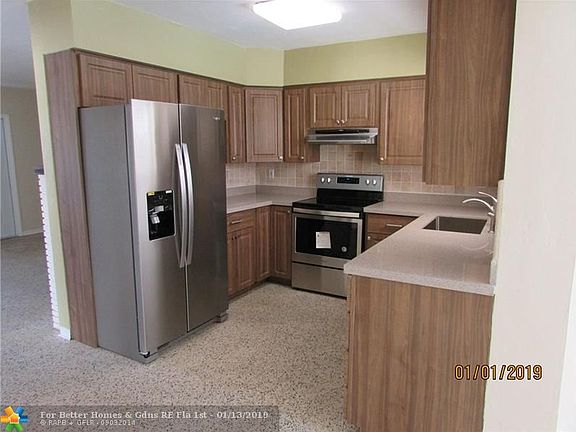 5th image of 2809 NW 9th Ave