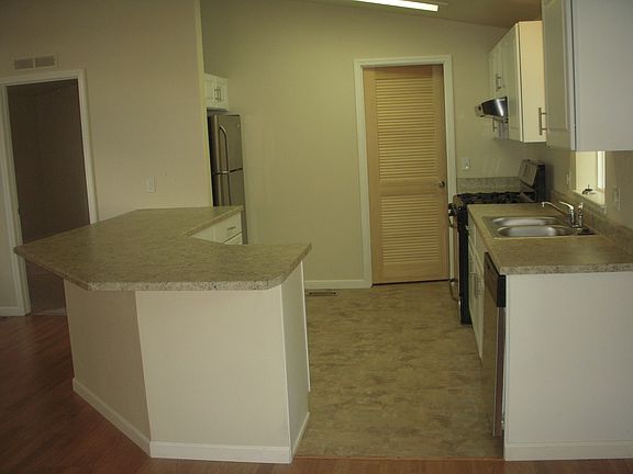 5th image of 10100 Pioneer Trail #Mh #2