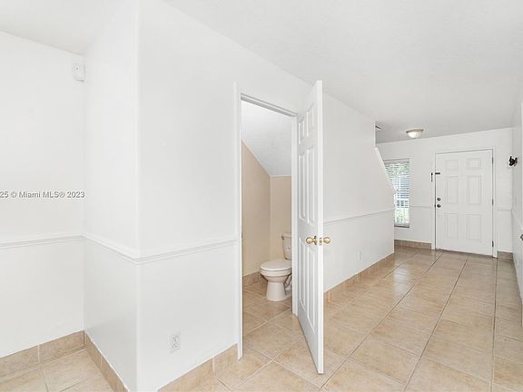 5th image of 954 Coquina Rock St #954