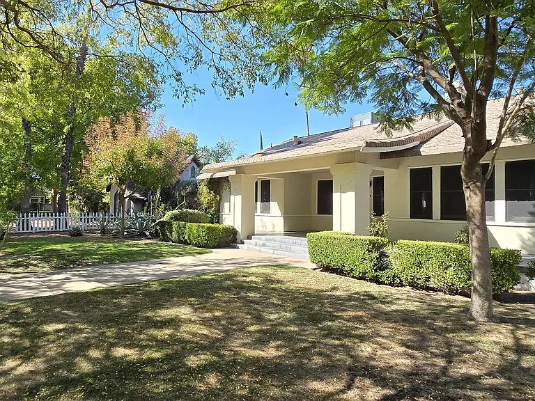 921 E Terrace Ave #A — Photo 3