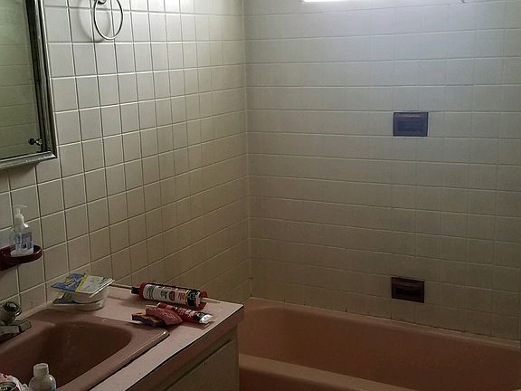 3rd image of 449 Arlington St