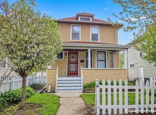 937 N County St, Waukegan, IL 60085