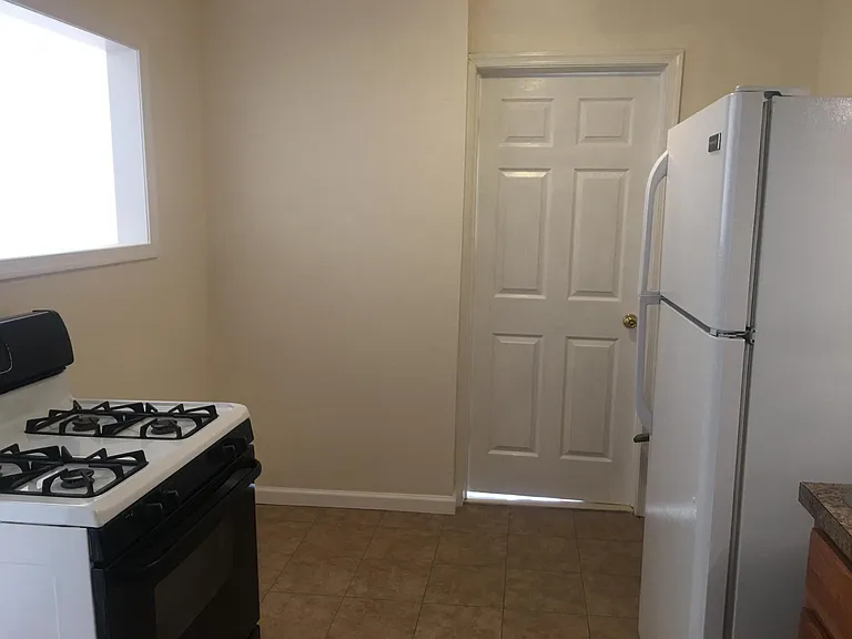 443 Northampton St #4 — Photo 2