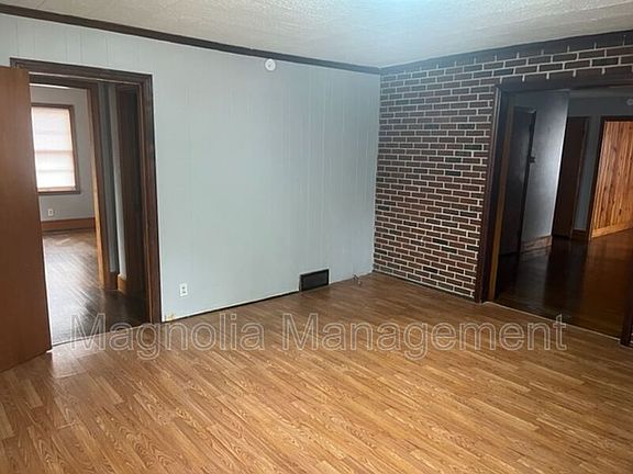 4th image of 866 Dabney Dr
