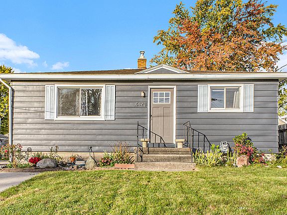 2nd image of 4423 Julivan Ave SE