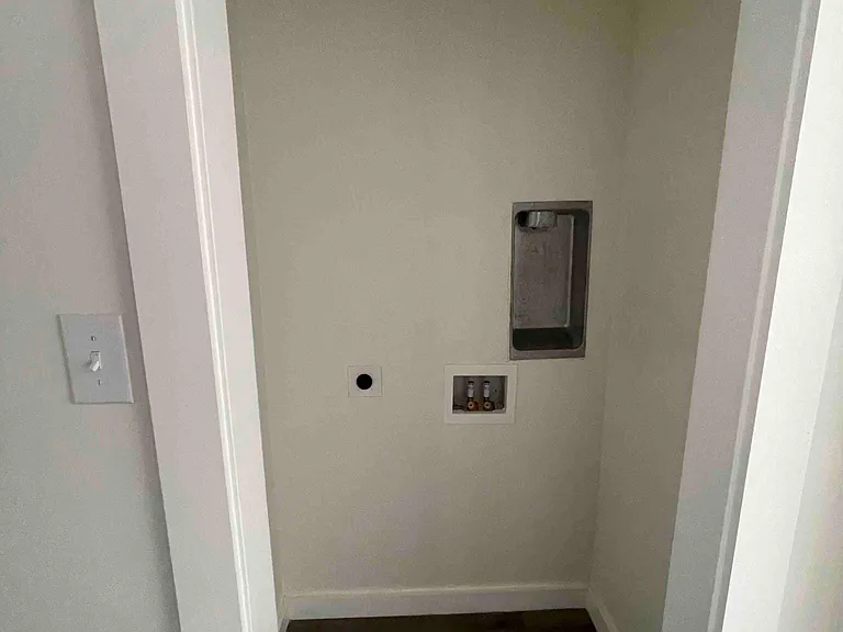 461 Hillcrest Cir — Photo 14