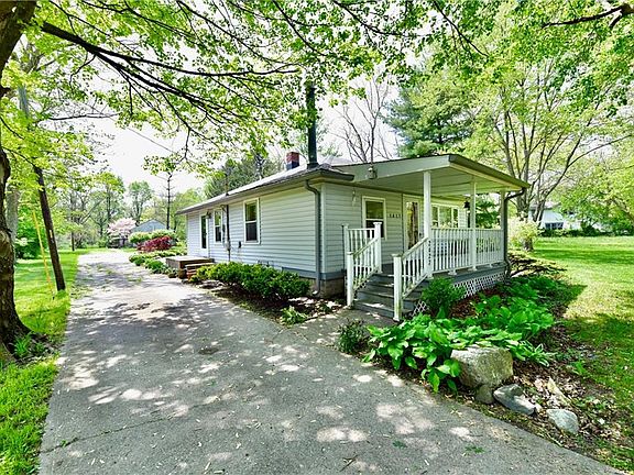 2nd image of 2627 W 61st St