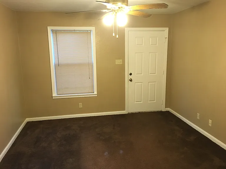 521 County Road 192 — Photo 8