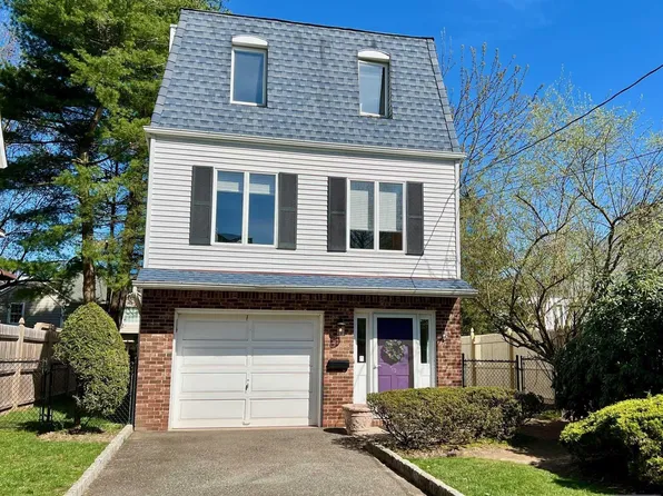 52 Van Horn St, Demarest, NJ 07627
