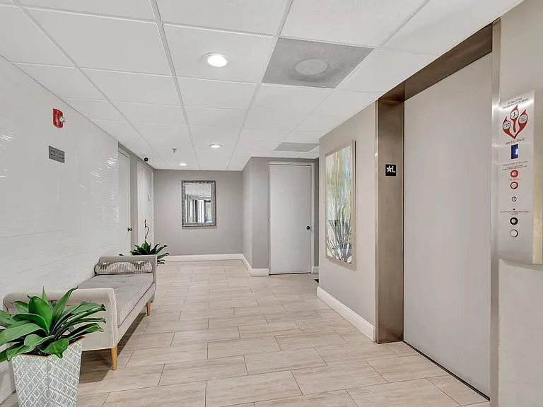 8200 Lakeshore Dr #507 — Photo 47