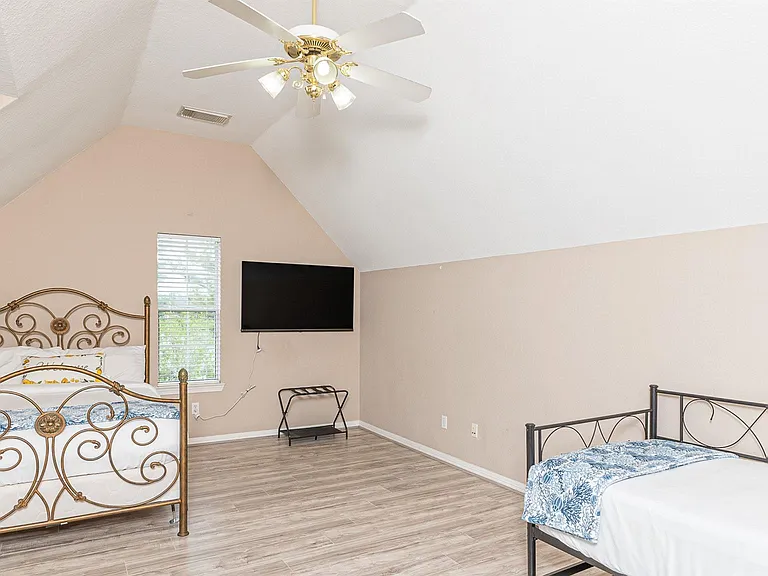 3007 Smokey Hollow Dr — Photo 10