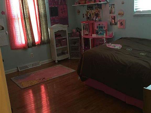 Another bedroom