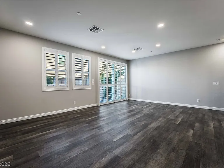 5378 Silver Branch Ave — Photo 4