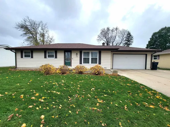 2524 Wesley Ave, Janesville, WI 53545