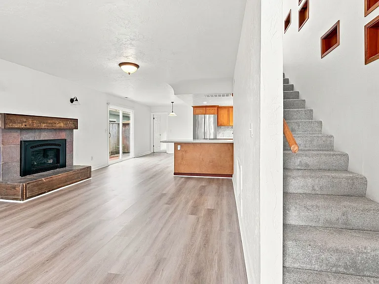 336 Wilkes Cir — Photo 6