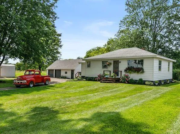 2812 108th St SW, Byron Center, MI 49315
