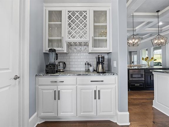5th image of 12209 Milano Ct
