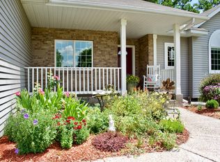 916 Oakcrest Dr, Sauk Rapids, MN 56379