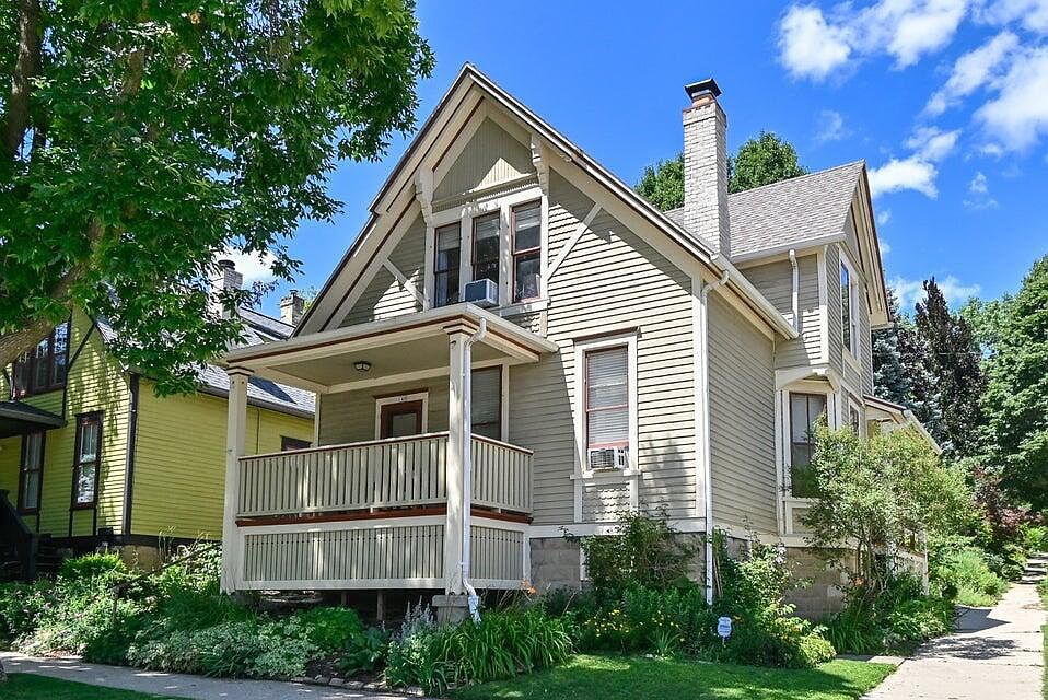 1st image of 140 E Vine STREET