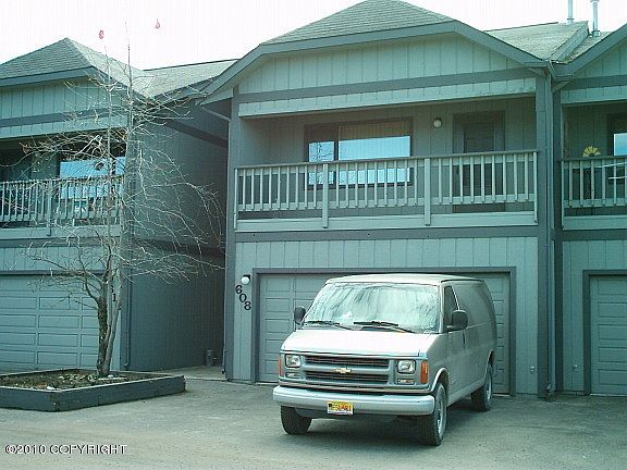 2nd image of 608 King Arthur Cir #I-05