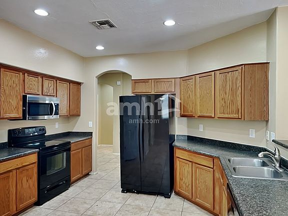 3rd image of 6621 S 57th Ave