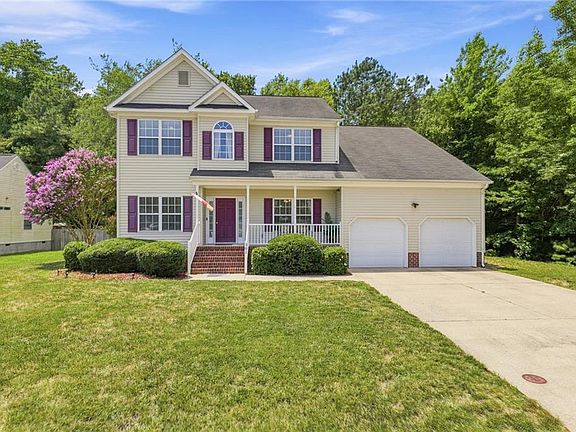 2nd image of 301 Forest View Ln