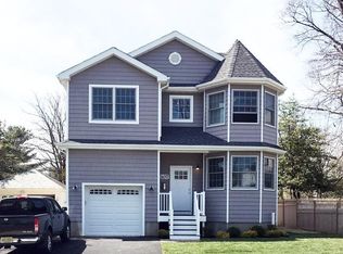 107 3rd Ave, Atlantic Highlands, NJ 07716