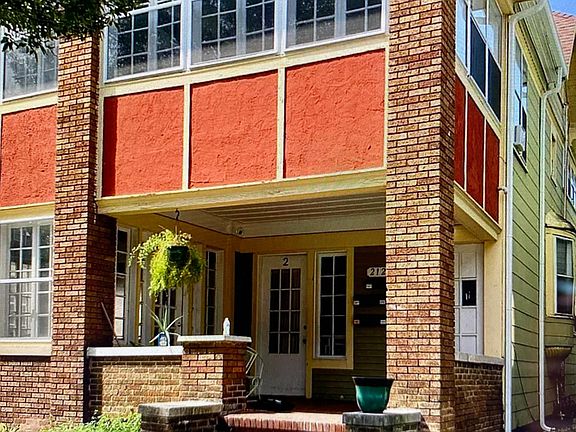 3rd image of 2128 N Pennsylvania St APT 2
