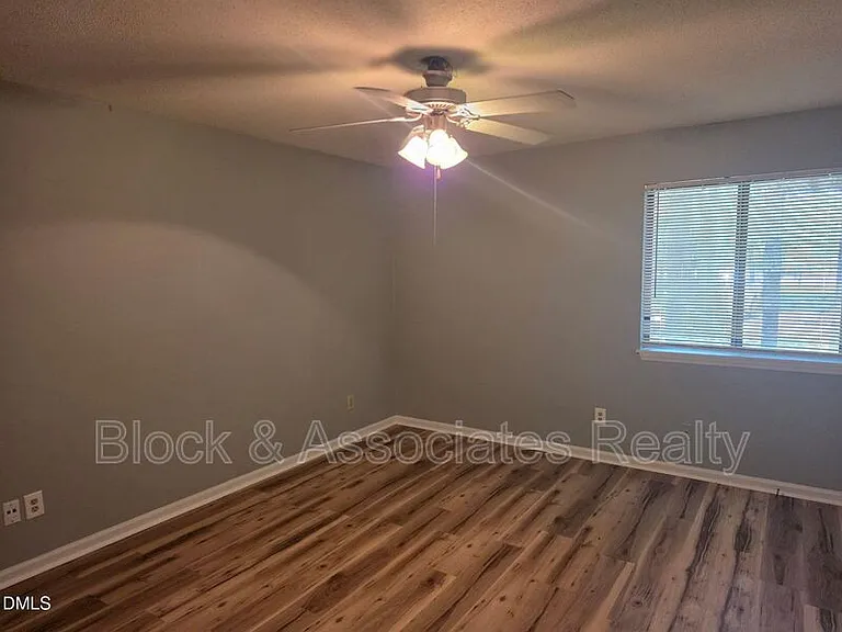 902 W Chatham St — Photo 7