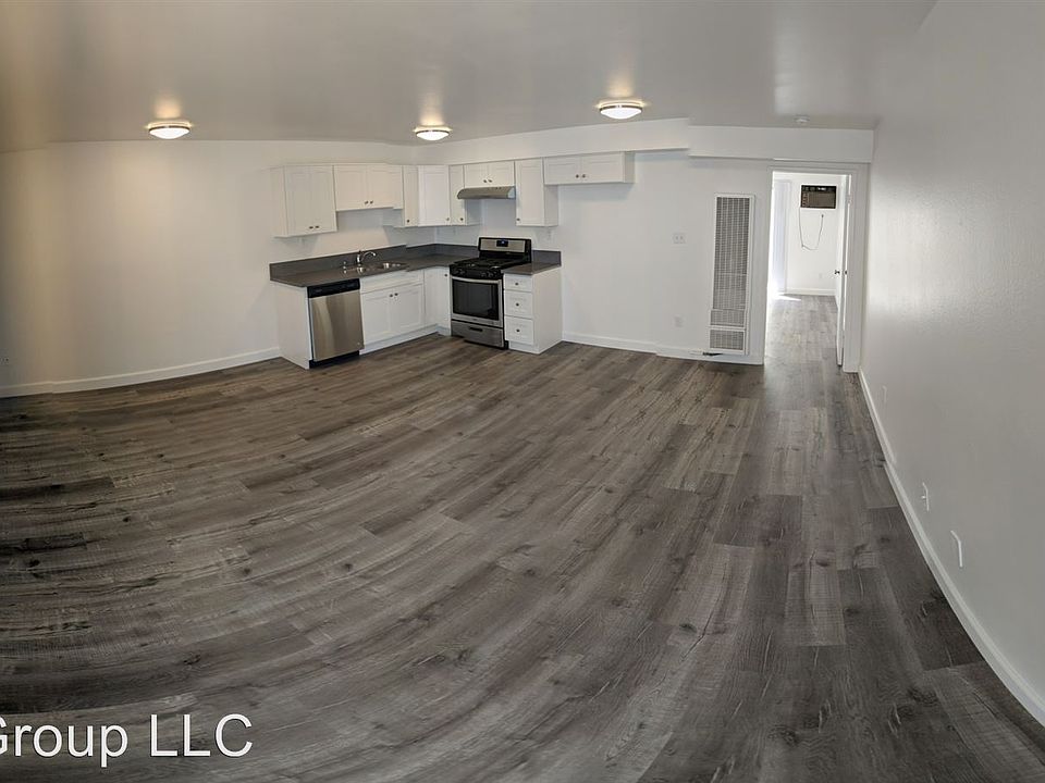 1st image of 14329 Haynes St APT 2