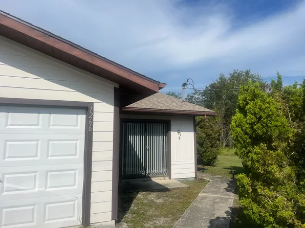 7266 Pond Cir, Spring Hill, FL 34606