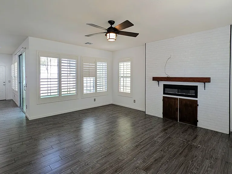 2632 S Tobin — Photo 10