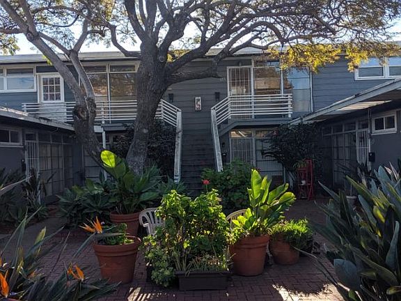 2nd image of 1569 Rosecrans St #1569