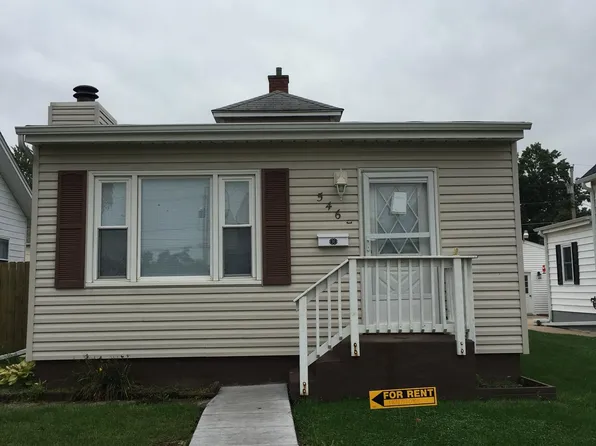 546 20th Ave, Moline, IL 61265
