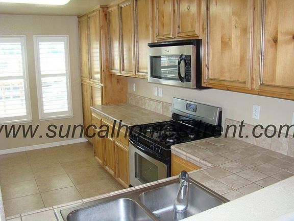 3rd image of 1628 Blue Beaver Way