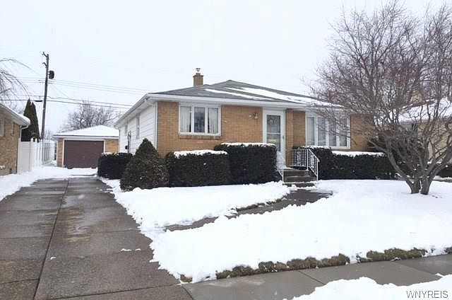 1st image of 118 Lydia Ln