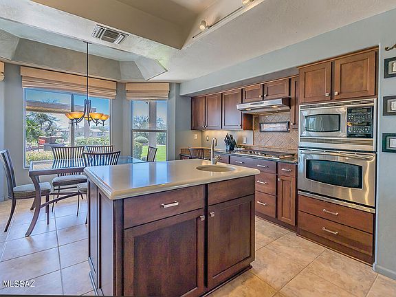 5th image of 10749 N Glen Abbey Dr