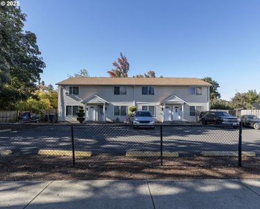 749 N Front St, Woodburn, OR, 97071