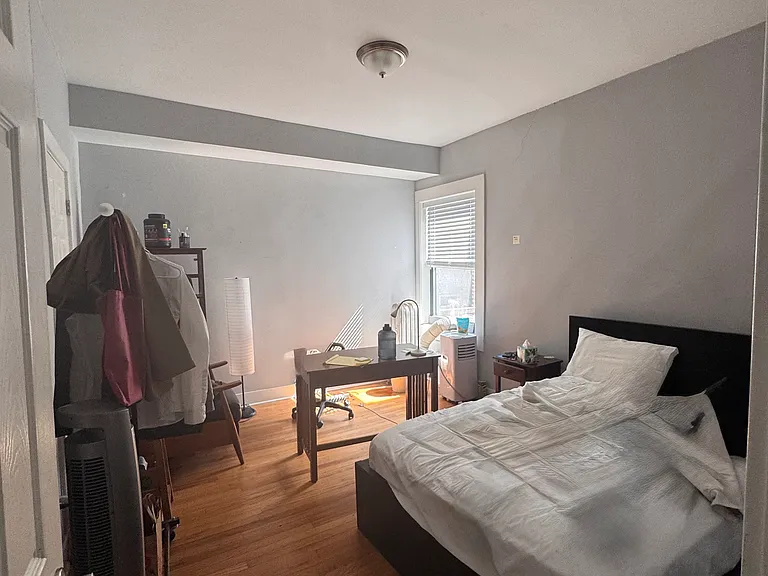 360 At The U — Photo 11