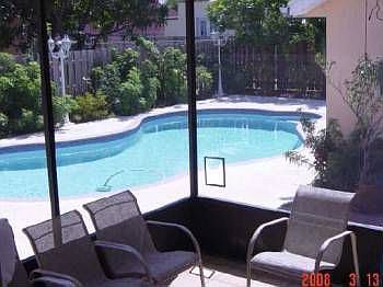 5th image of 148 S Melrose Dr