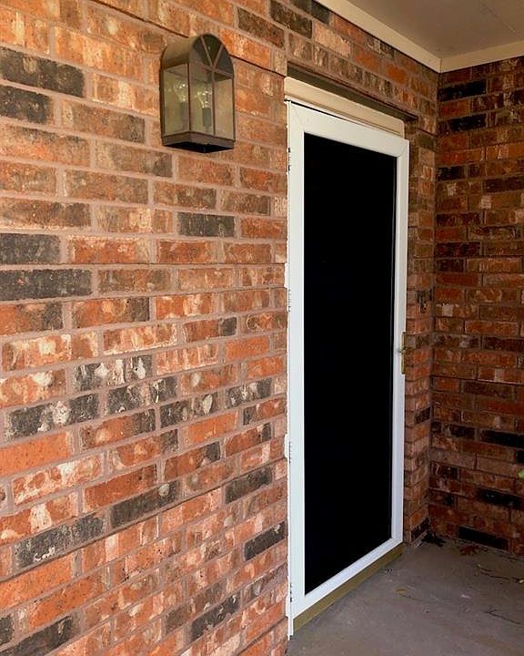 1st image of 501 Mesa Springs Cir