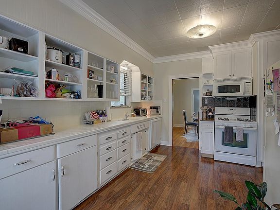 5th image of 1708 Olive St