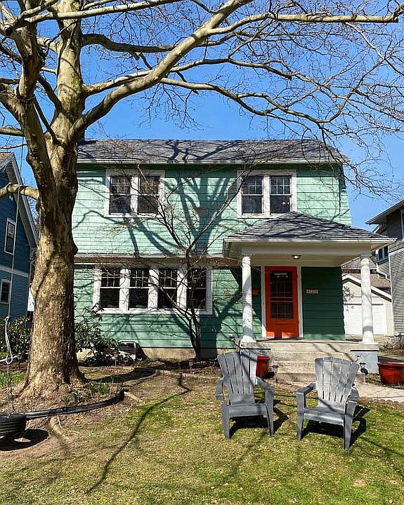 1st image of 425 Briarwood Ave SE
