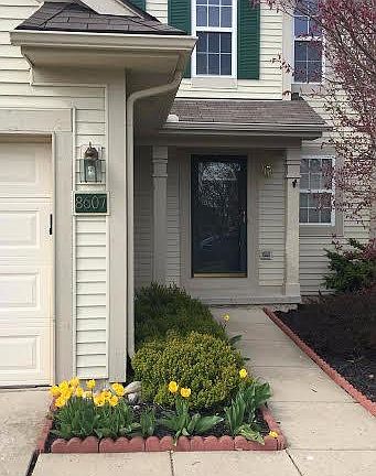 2nd image of 8607 Somerset Ln #49