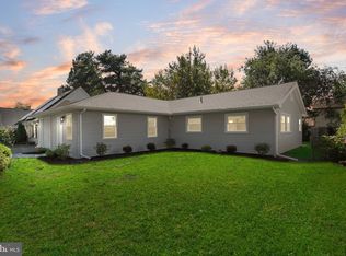 9 Spindletop Ln, Willingboro, NJ 08046